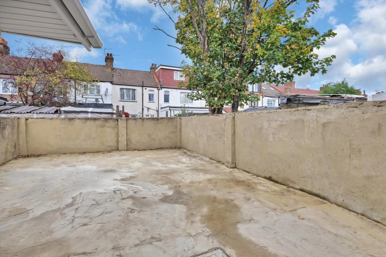 Fernbank Rooms Sudbury Hill, Harrow, Self-Contained Studios With En-Suite Harrow on the Hill Exterior photo