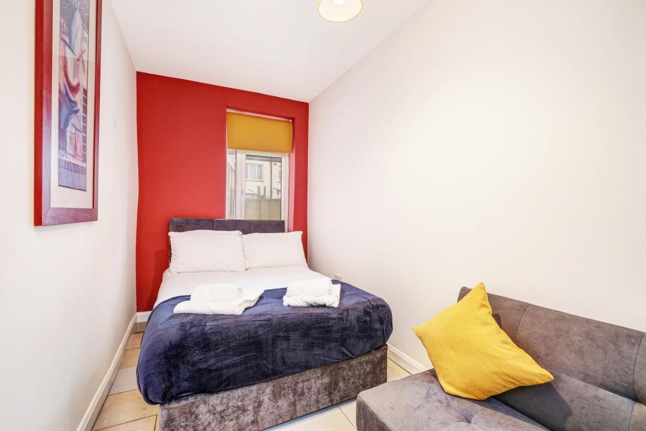 Fernbank Rooms Sudbury Hill, Harrow, Self-Contained Studios With En-Suite Harrow on the Hill Exterior photo