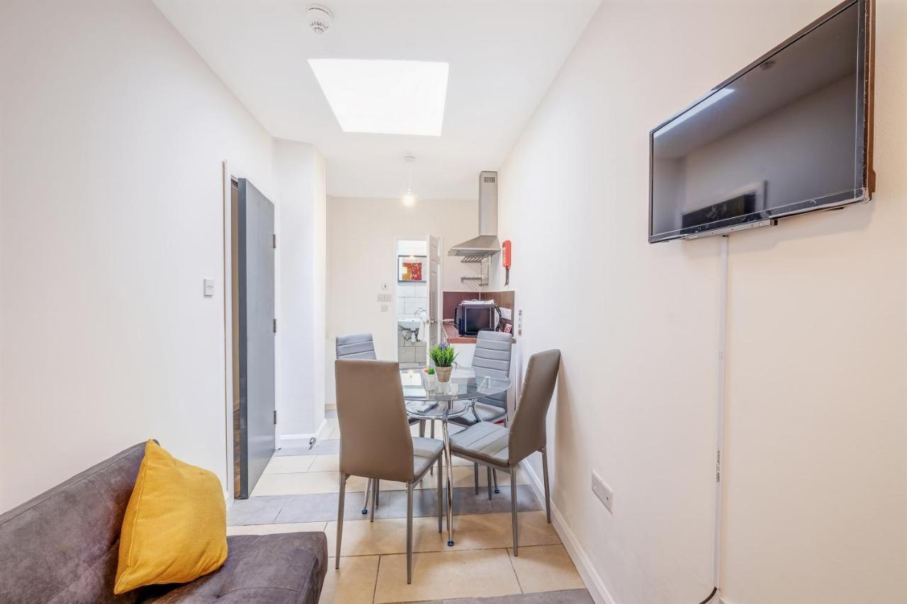 Fernbank Rooms Sudbury Hill, Harrow, Self-Contained Studios With En-Suite Harrow on the Hill Exterior photo