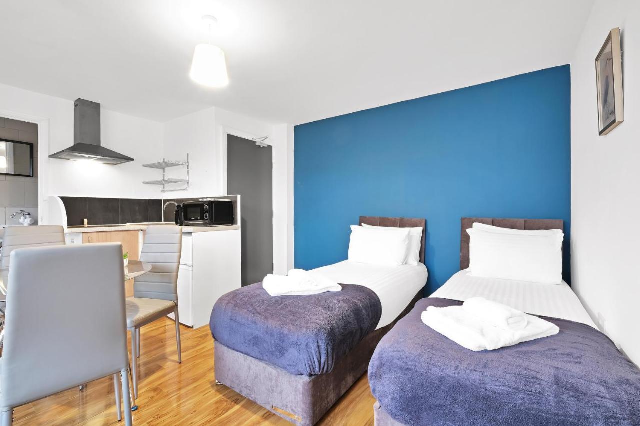 Fernbank Rooms Sudbury Hill, Harrow, Self-Contained Studios With En-Suite Harrow on the Hill Exterior photo